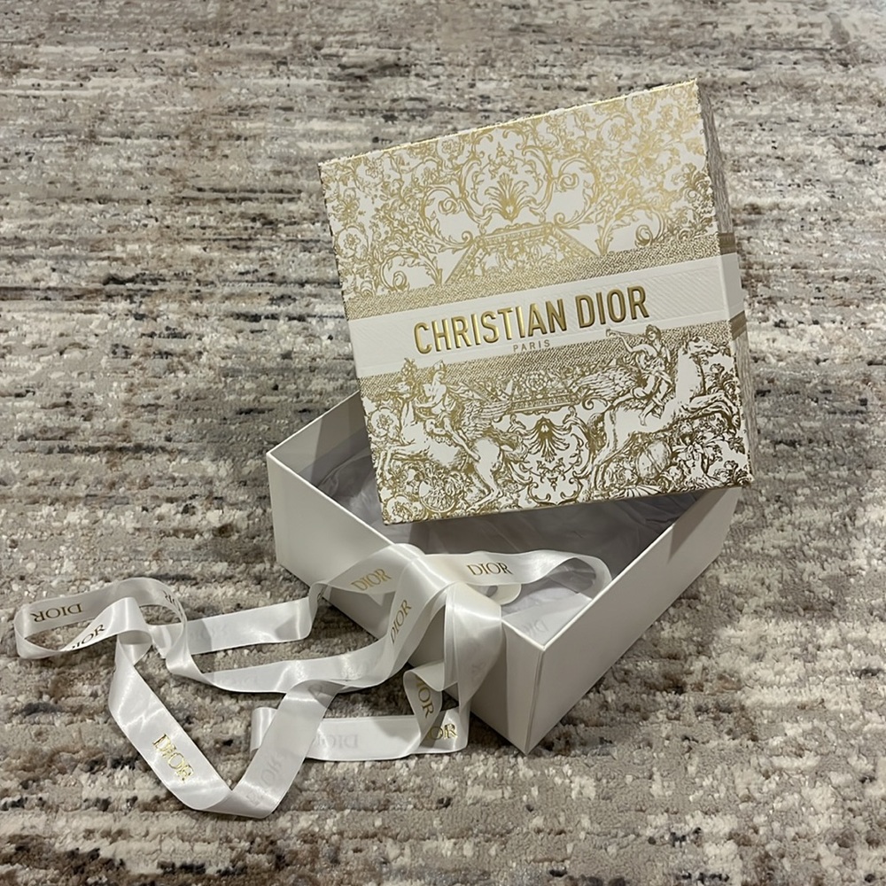 Christian Dior Paris gift box - Picture 4 of 7